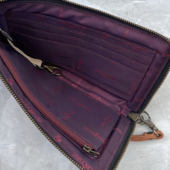NWOT Anuschka Hand Painted Genuine Leather Wristlet in Retro Bloom